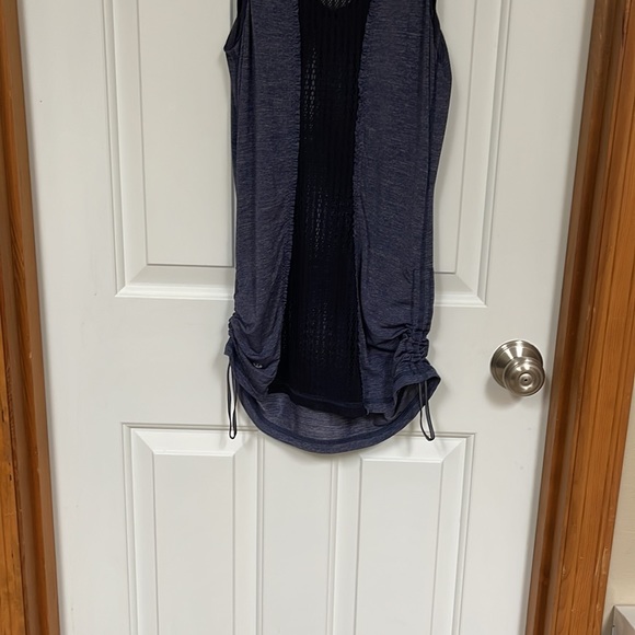 Lululemon top - Picture 5 of 5